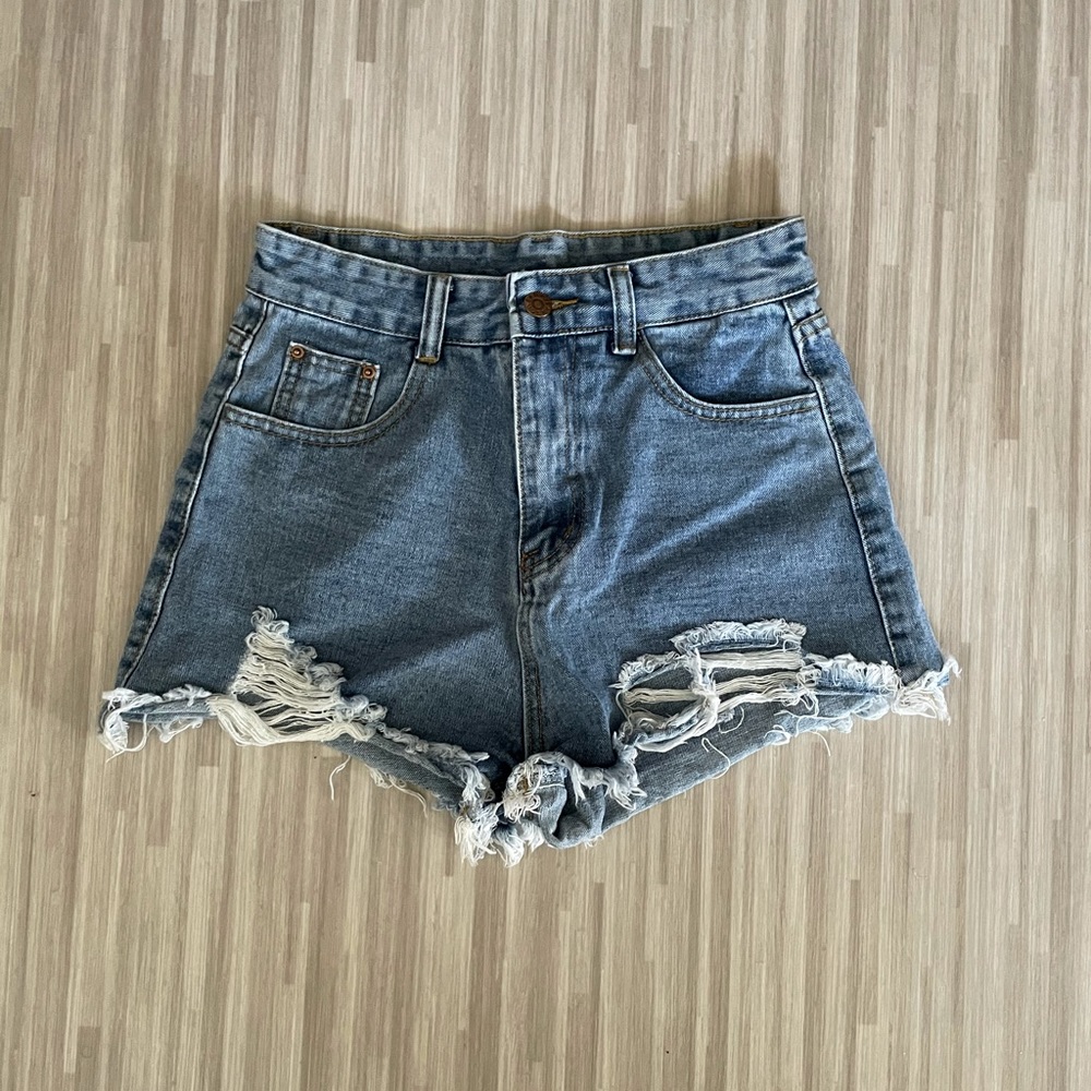 NWOT High waisted jean shorts